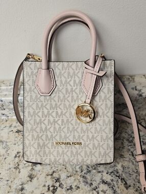 Michael Kors Crossbody